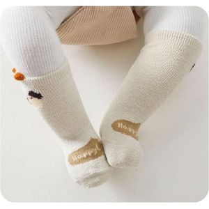 2 paar babysokken - verdikte warme wintersokken - antislip hoge sokken voor peuters - pluchen sokken voor pasgeborenen - dierensokken - voor babymeisjes en jongens - geschikt voor baby's van 0-6 maanden - Wit - 10cm