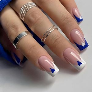 24 stuks kunstnagels om op te plakken - kort - middellange vierkante nagels - Franse blauwe en witte kunstnagels met hartaccenten - herbruikbaar - acryl - blauw hart - vierkant