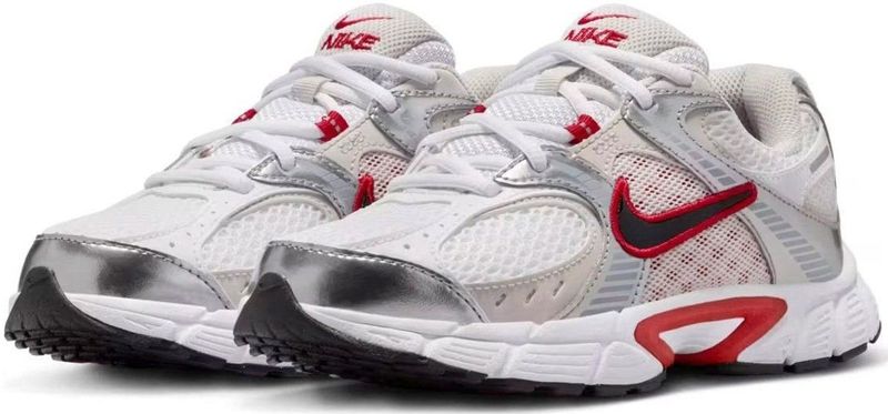 Nike v5 rnr in de kleur wit.