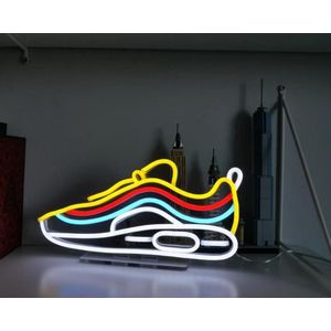 Sneaker LED Lamp – Tafellamp & Wandlamp – Met Dimmer op Snoer – 40x28 cm – Gaming & Bureaulamp – Energiezuinig 6W – 450 Lumen – Sfeerverlichting met Stekker