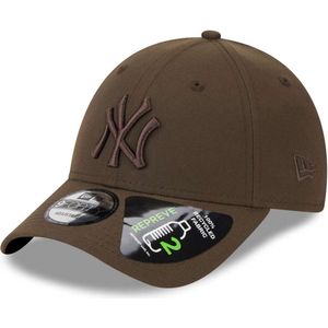 New Era 9Forty Snapback Cap - REPREVE New York Yankees brown