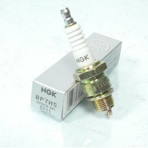 Bougie d'allumage NGK pour Scooter Italjet 50 Yankee Après 1998 Neuf