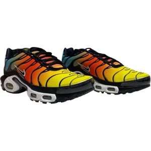 Nike Tuned Unisex Schoenen - Wit - Maat: 36 - Mesh/Synthetisch - Foot Locker