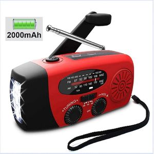 Mercadome® Noodradio - Draagbare radio - Noodpakket - Survival - USB - AM/FM - Powerbank functie - Incl. LED-zaklamp - Rood - 13x6x5cm