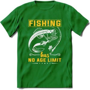 Fishing Has No Age Limit - Vissen T-Shirt | Geel | Grappig Verjaardag Vis Hobby Cadeau Shirt | Dames - Heren - Unisex | Tshirt Hengelsport Kleding Kado - Donker Groen - M