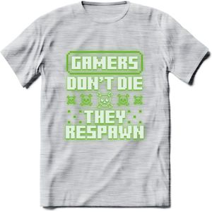 Gamers don't die pixel T-shirt | Neon Groen | Gaming kleding | Grappig game verjaardag cadeau shirt Heren – Dames – Unisex | - Licht Grijs - Gemaleerd - S