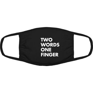Two Words, one finger | grappig mondkapje | gezichtsmasker | bescherming | bedrukt | logo | Zwart mondmasker van katoen, uitwasbaar & herbruikbaar. Geschikt voor OV