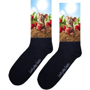 Muis - Opkikker - Grappige sokken - Valentijns cadeau - Verjaardag cadeau - Sint cadeau - Leuke sokken - Aparte sokken - Vrolijke sokken - Boer - Aardbei - Grappige cadeau - Kerstsokken - Vaderdag - Moederdag - Socks maken Happy - 37-44