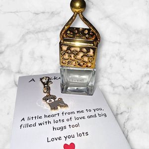 Auto Parfum Little Dog on Board + Pocket Hug Boxer Puppy - 8ml - Black Scent - Traditional Ritual Overseas - Autogeurtje - Auto parfum - Auto parfum mannen - Auto parfum vrouwen - Verjaardag - Vaderdag - Moederdag - Verjaardagscadeau