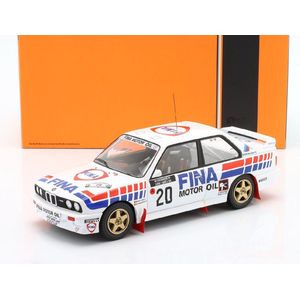 Het 1:18 Diecast-model van de BMW M3 Team BMW Fina #20 van de 1000 Lakes Rally van 1989. De chauffeurs waren M. Duez en A. Lopes. De fabrikant van het schaalmodel is Ixo. Dit model is alleen online verkrijgbaar