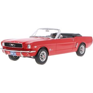 Het 1:18 gegoten model van de Ford Mustang Convertible uit 1966 in rood. De fabrikant van het schaalmodel is Norev. Dit model is alleen online verkrijgbaar
