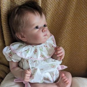 18 inch herboren pop blauwe katoenen lichaamsogen voor pasgeboren Bettie levensechte zachte knuffelige baby meerdere lagen schilderij 3D-huid met zichtbare aderen pop