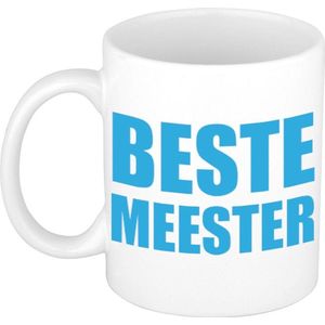 Beste meester in blauwe blokletters cadeau koffiemok / theebeker 300 ml - verjaardag / bedankje - cadeau meester