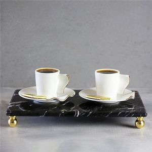 Akayev Keramiek Serveer Plank - Borrelplank - Kaasplank - Tapasplank - Rechtoekig - Zwart 30x20 cm - Gouden poten