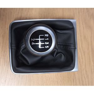 Pookknopset Volkswagen Passat B7 model 2010-2014 Mat (5 Versnellingen) VW Pook met hoes compleet