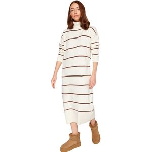 Trendyol Steen Maxi Wijde Jurk Met Zachte Textuur En Breiwerk Twoaw24El00056