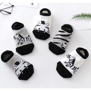 5 paar New born Baby sokken - set babysokjes - 0-6 maanden - grijze babysokken - zebra sokken - multipack - dierensokken - babysokken - kraamcadeau voor jongen of meisje - babyshower cadeau - kraammand