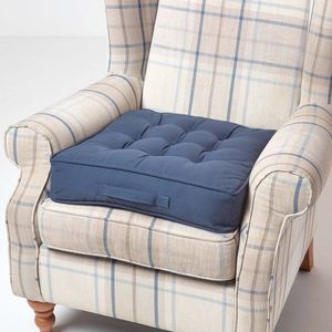 Homescapes Comfortabel fauteuilkussen met katoenen hoes - zitkussen donkerblauw, 50 x 50 cm