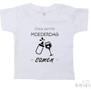 Soft Touch T-shirt Shirtje Korte mouw ""Onze eerste moederdag samen!"" Unisex Katoen Wit/zwart Maat 62/68