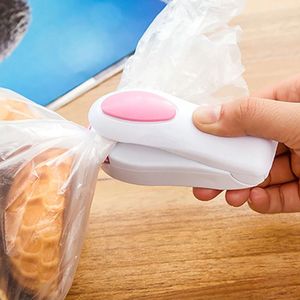 Sluitmachine- Mini Sealapparaat- Clip Deksel- Handdruk- Voedseltangen- Voedsel Opslag- Afdichtingsmachine