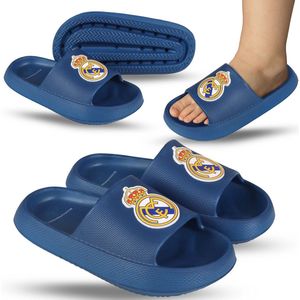 Real Madrid Marineblauwe teenslippers van SCHUIMRUBBEREN SLIPPERS voor het zwembad, DIKKE ZOOL, LICHTGEWICHT
