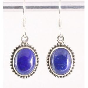 Bewerkte ovale zilveren oorbellen met lapis lazuli