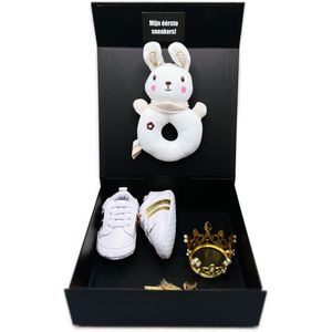 Kraamcadeau unisex met rammelaar en babyschoentjes, kan ook rechtstreeks worden opgestuurd