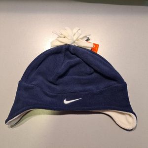Nike Baby muts met flosje en oorflapjes  1-2 jaar blauw omvang 40-45cm