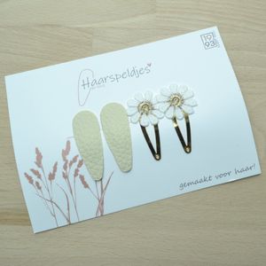 Haarspeldjes Nina by 1993 4cm - dubbele set haarspeldjes - 4 stuks - beige/madelief met gouden kern - haaraccessoires