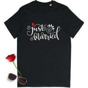 Just Married T Shirt - Just Married Cadeau - Dames tshirt Just Married - Heren tshirt Just Married - t-Shirt met print opdruk mannen vrouwen - Unisex Maten: S M L XL XXL XXXL -t Shirt kleuren: Wit en Zwart.