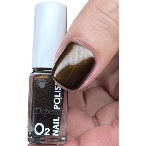 Dependcosmetics | O2 nagellak | Nailpolish | bruin met shimmer | 819 | 5 ML