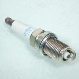 Bougie d'allumage NGK pour Moto Honda 700 Nc X Abs Après 2011 IFR6G-11K / 1314 / Par 4 Neuf