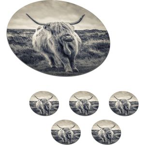 Onderzetters voor glazen - Rond - Schotse hooglander - Dieren - Wolken - Koe - Natuur - 10x10 cm - Glasonderzetters - 6 stuks