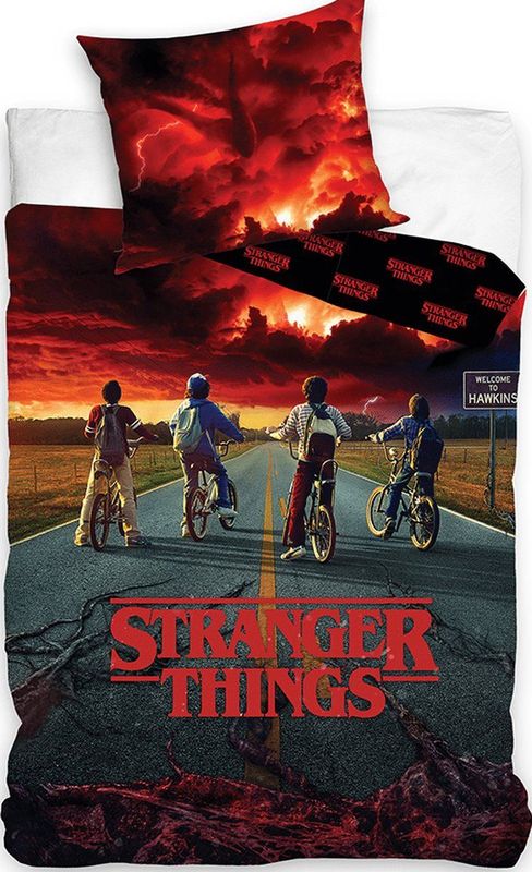 Stranger Things Dekbedovertrek Bikers 140 X 200 Cm - 70 X 90 Cm