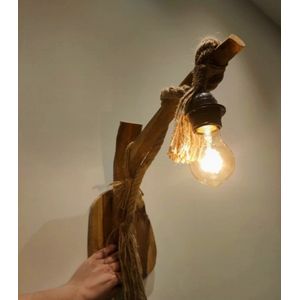 Uniek handgemaakt wandlamp model Lars
