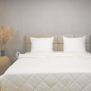 HappyBed Zomerdekbed 200x200 - Tweepersoonsdekbed - 100% Katoen - Wasbaar dekbed zonder overtrek - Bedrukt dekbed zonder hoes - Hoesloos Dekbed met Print - Off White