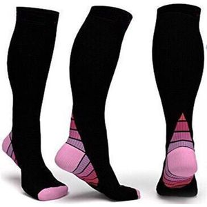 Drie-pack compressiekousen in de kleur roze (maten S/M) voor sport, kuitsokken, touwtjespringen, fitness- en sportsokken