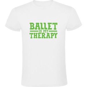 Ballet is my therapy Heren T-shirt - muziek - kunst - dansen - dans