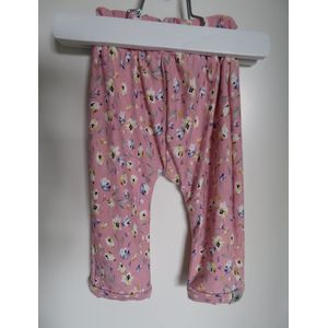 Baby legging - meisje legging - zomer -roze/gebloemd - maat 50/56 - ( handgemaakt Sweet Baby Bedstraw )