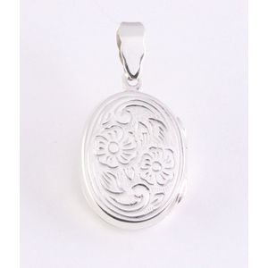 Fijn ovaal zilveren medaillon met bloemengravering
