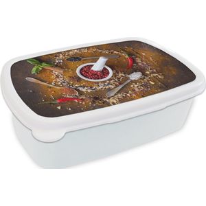 Broodtrommel Wit - Lunchbox - Brooddoos - Vijzel - Kruiden - Lepels - Specerijen - 18x12x6 cm - Volwassenen