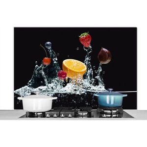 Spatscherm Keuken - Kookplaat Achterwand - Spatwand Fornuis - 120x80 cm - Fruit - Zwart - Water - Aluminium - Wanddecoratie