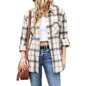 Zacht geruit dameshemd van flanel met knopen en lange oprolbare mouwen