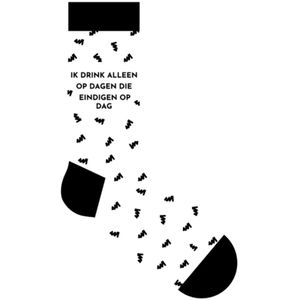 the big gifts-sokken-ik drink alleen op dagen die eindigen op dag-maat 36/40-zwart-wit