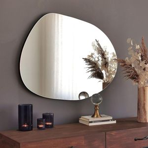 Moderne Industriële Denia Spiegel - Wandspiegel met houten voet van 2,2 cm en bevestigingsmateriaal inbegrepen - Afmetingen 75 x 55 - Asymmetrische spiegel ideaal als decoratief object