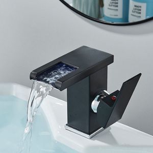 OxyFlowzy® - LED Waterval Wastafelkraan Zwart - Mengkraan - Badkamerkraan zwart - Badkamerkraan & Wastafelkraan - 12,5cm Hoogte