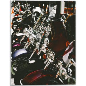PVC Schuimplaat- Rij Koplampen van Motoren in Winkel - 30x40 cm Foto op PVC Schuimplaat