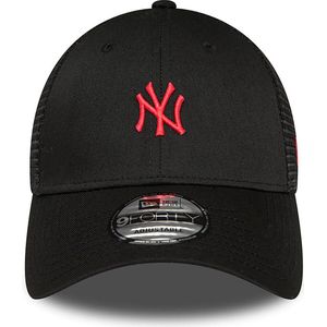 New Era New York Yankees Home Field Black 9FORTY Trucker Cap