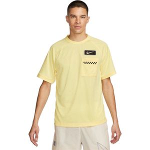 Nike dri-fit t-shirt in de kleur geel.