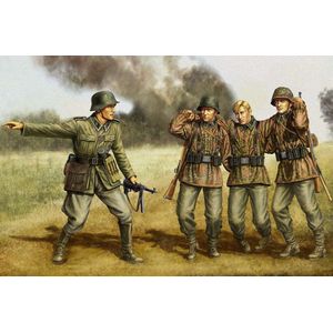 1:35 HobbyBoss 84417 Kursk Bailout from the pocket - Military Figures Plastic Modelbouwpakket